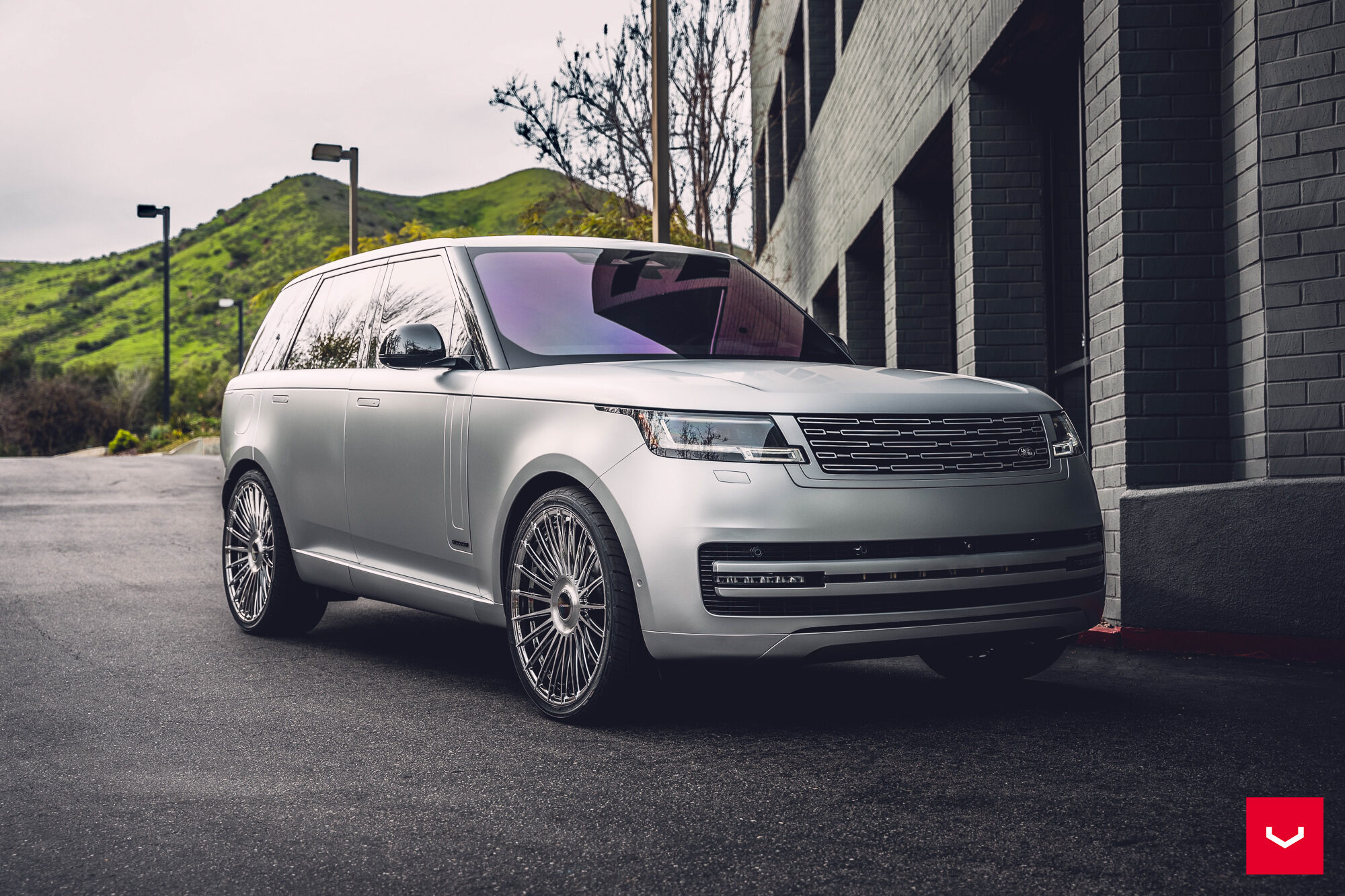 Range Rover 8 NEW RANGE ROVER - HYBRID FORGED SERIES: HF-8 - Vossen Wheels
