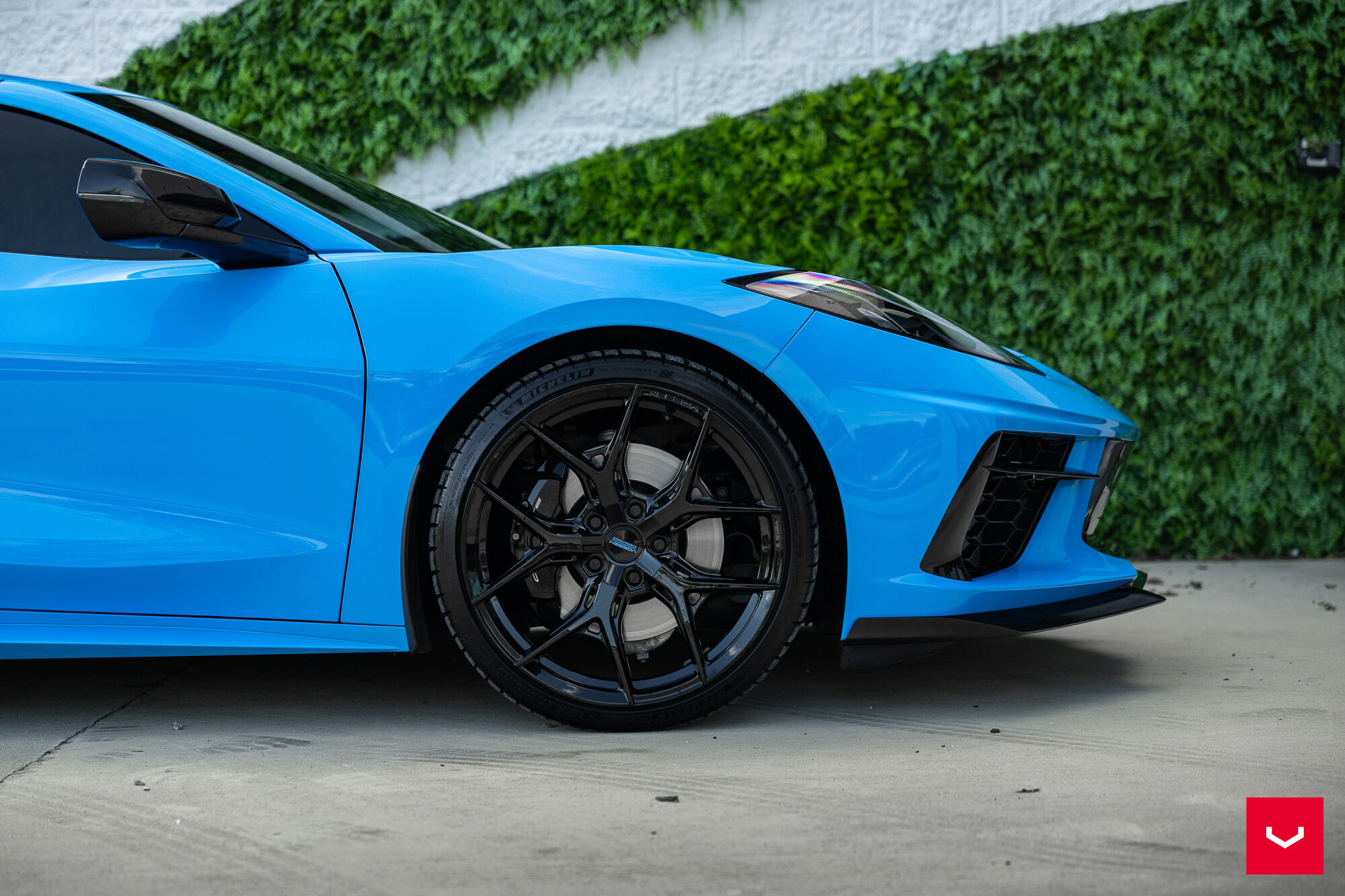 CHEVROLET C8 CORVETTE - HYBRID FORGED SERIES: HF-5 - Vossen Wheels