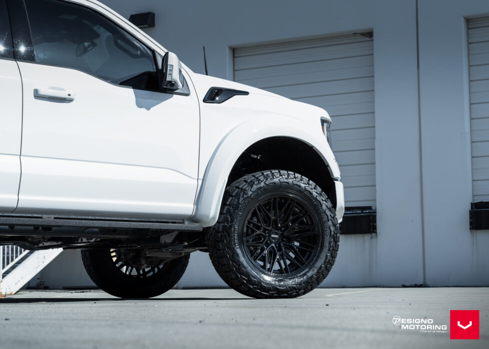 FORD RAPTOR - HYBRID FORGES SERIES: HF6-5 - Vossen Wheels