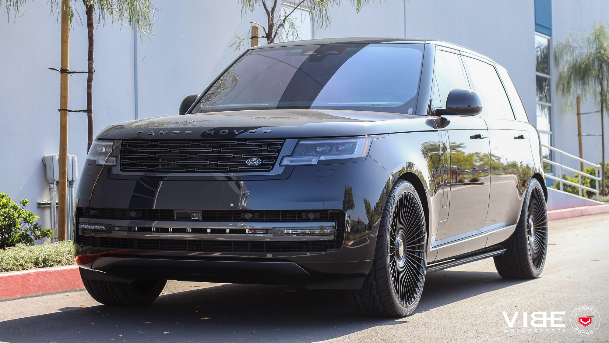 Range Rover Style 17 LAND ROVER RANGE ROVER - SERIES 17: S17-16 - Vossen Wheels