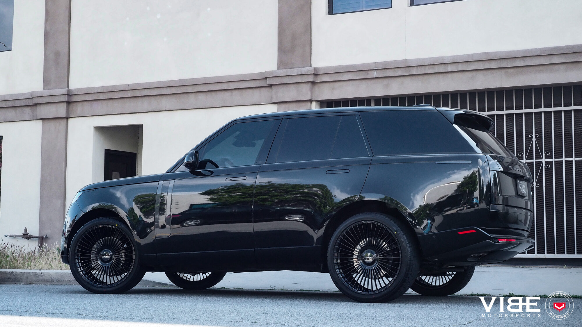 Range Rover Style 17 LAND ROVER RANGE ROVER - SERIES 17: S17-16 - Vossen Wheels