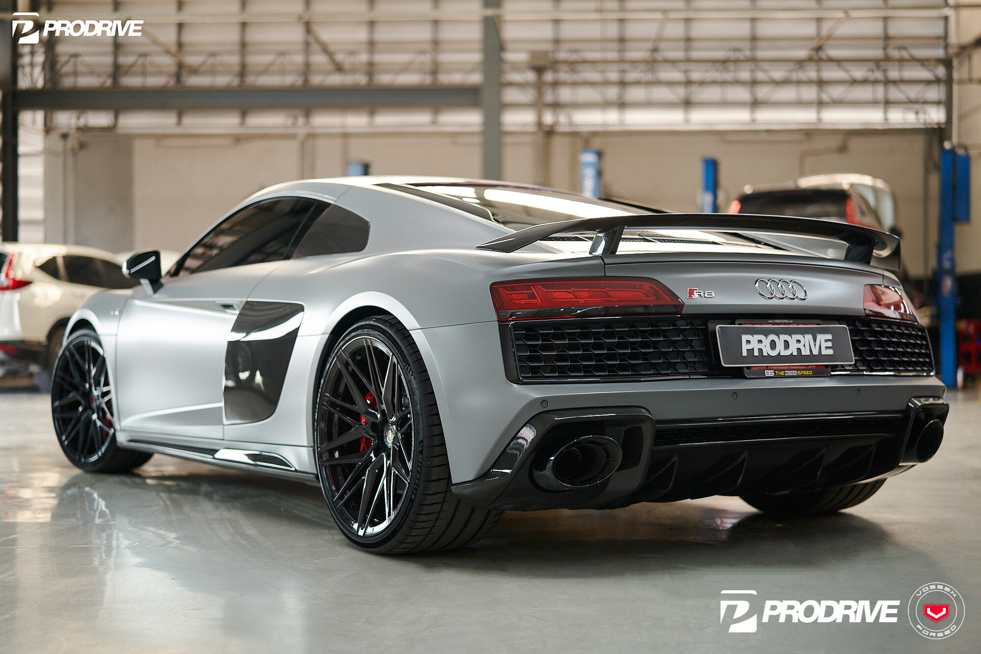 AUDI R8 - EVO SERIES: EVO-5 - Vossen Wheels