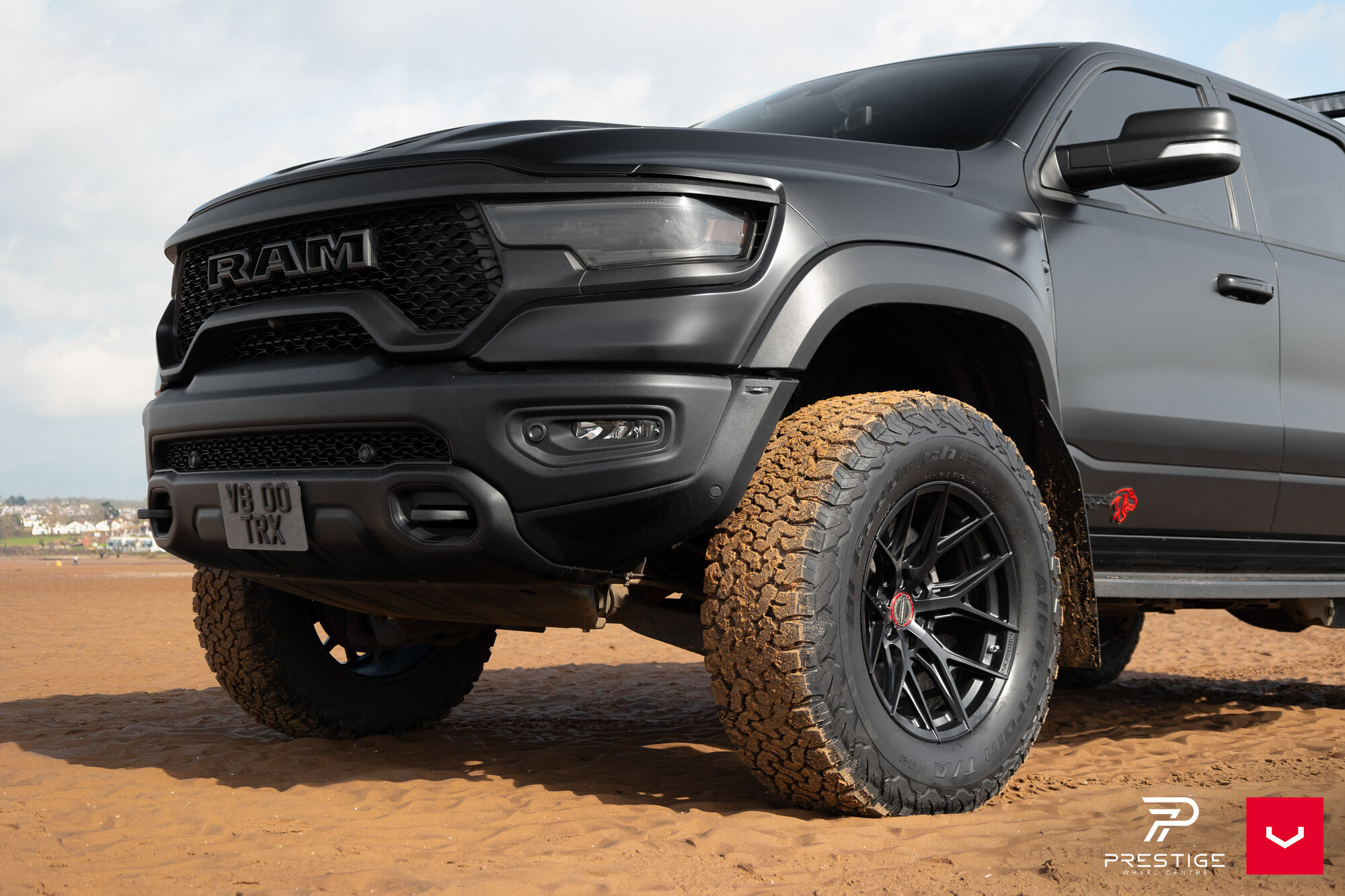 RAM TRX - HYBRID FORGED SERIES: HF6-4 - Vossen Wheels