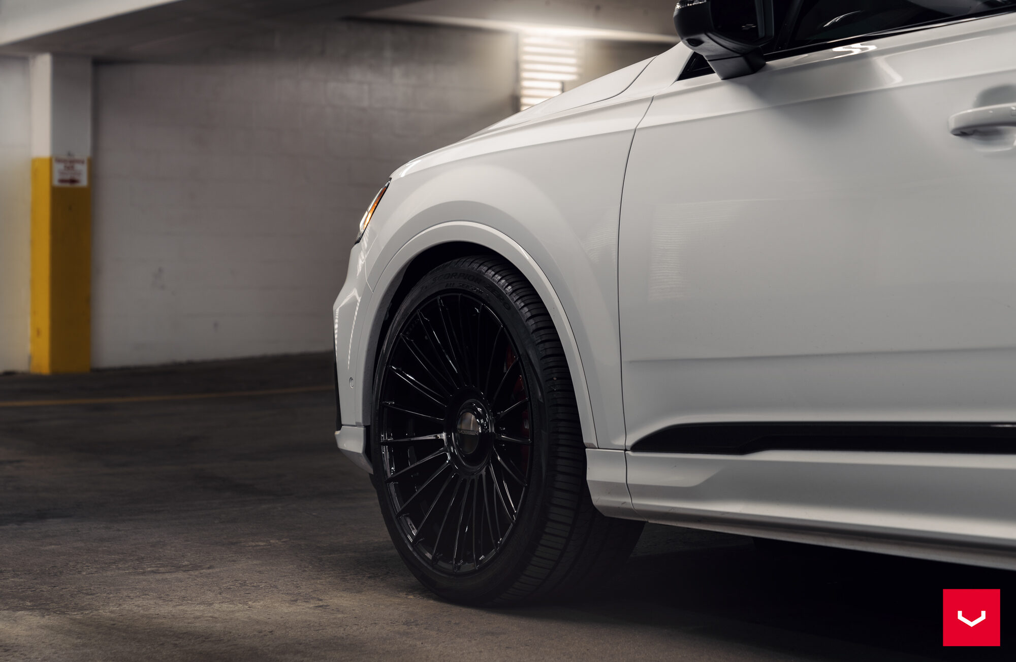 AUDI SQ7 - HYBRID FORGED SERIES: HF-8 - Vossen Wheels