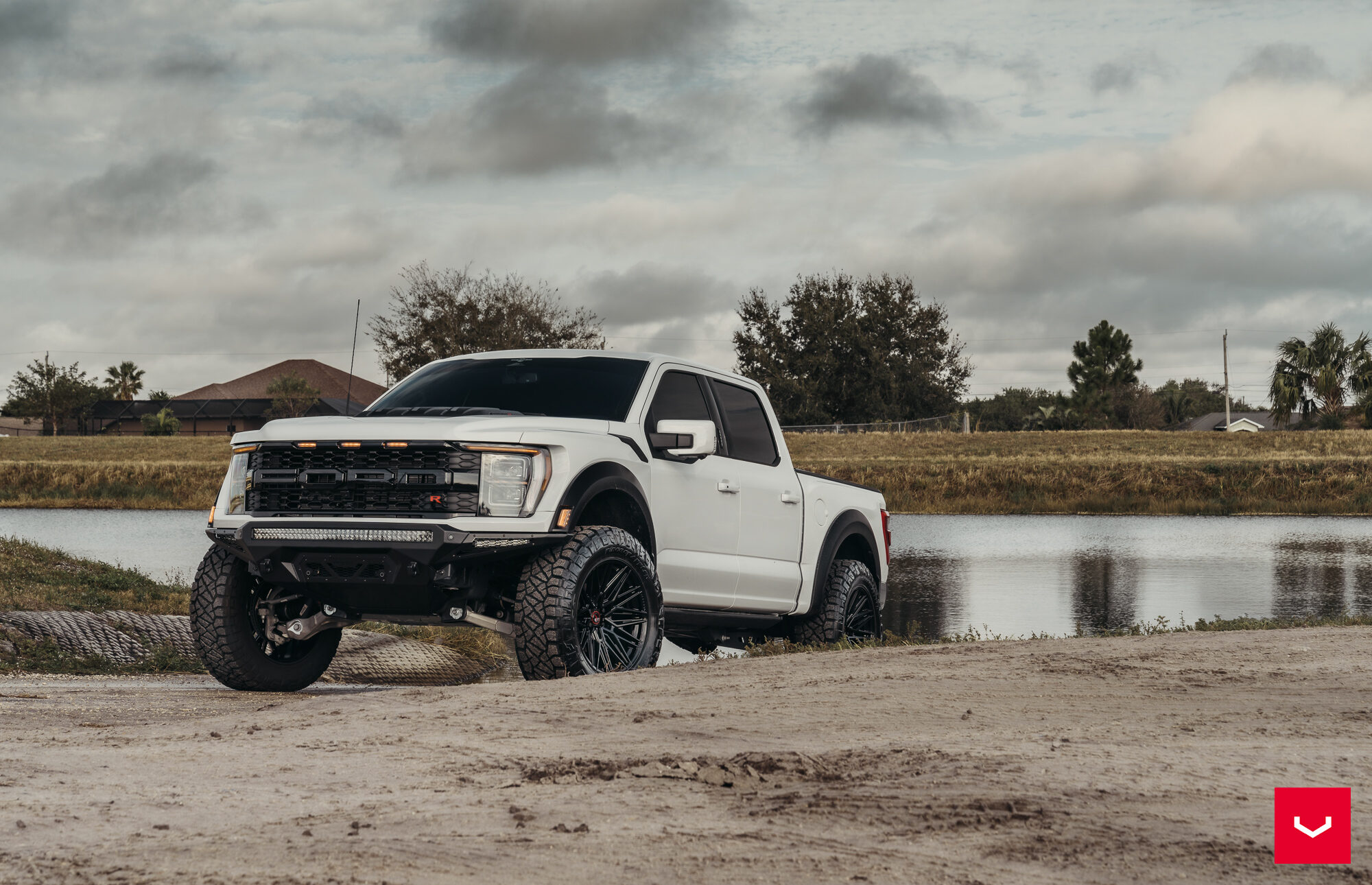 Jtx Forged Raptor R FORD RAPTOR R - HYBRID FORGED SERIES: HF6-5 - Vossen Wheels