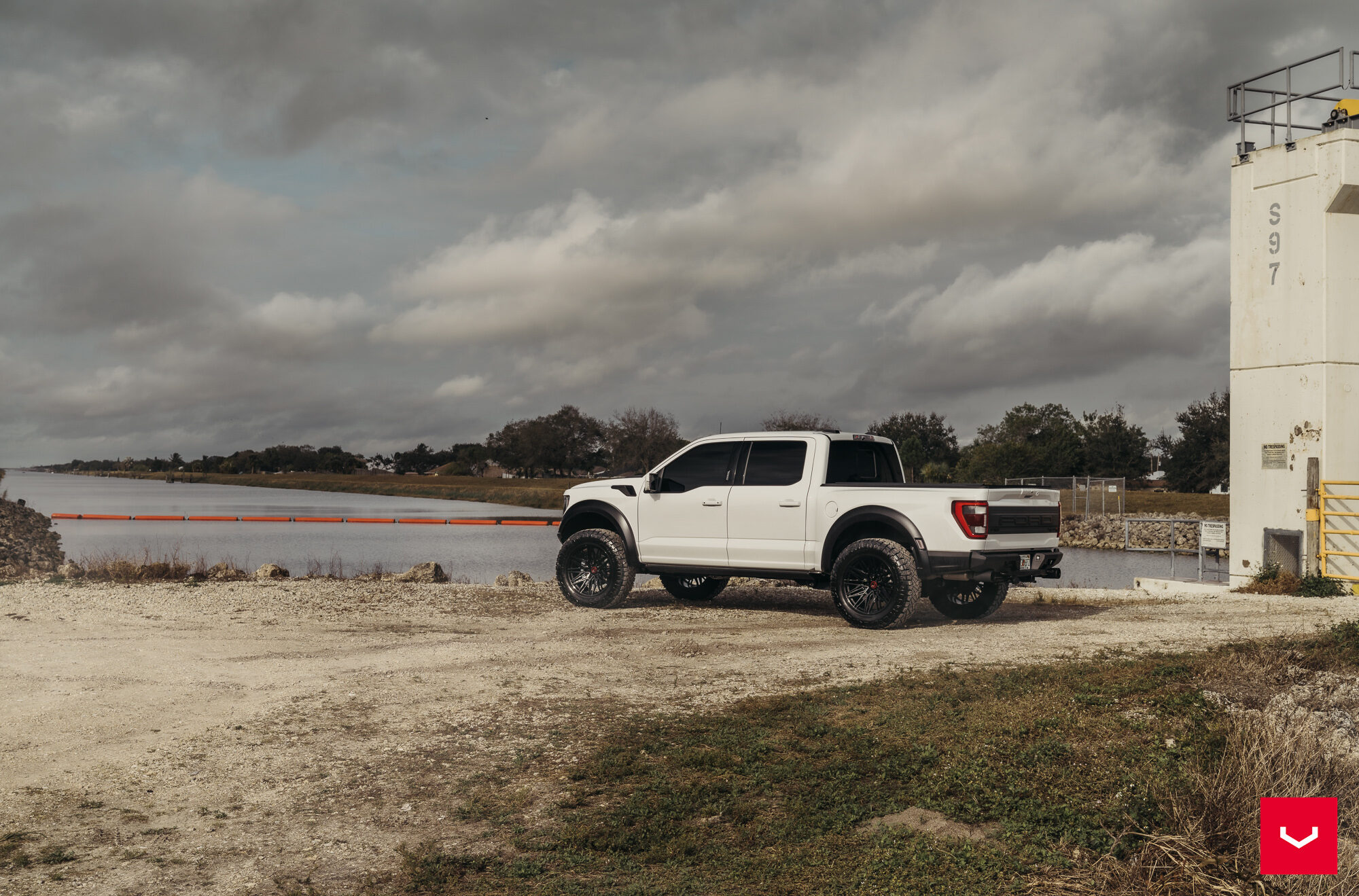 Jtx Forged Raptor R FORD RAPTOR R - HYBRID FORGED SERIES: HF6-5 - Vossen Wheels