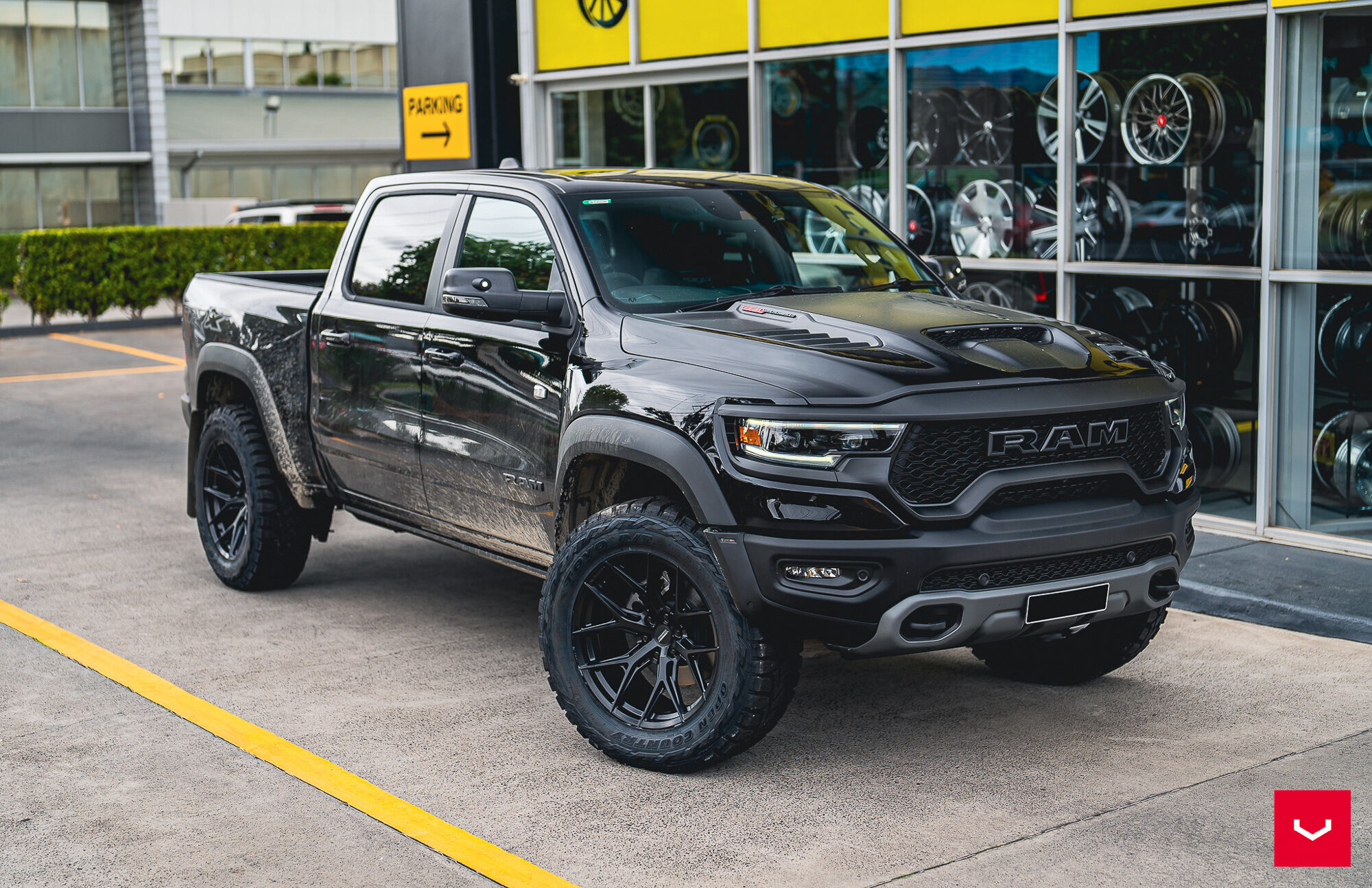 RAM TRX - HYBRID FORGED SERIES: HF6-4 - Vossen Wheels