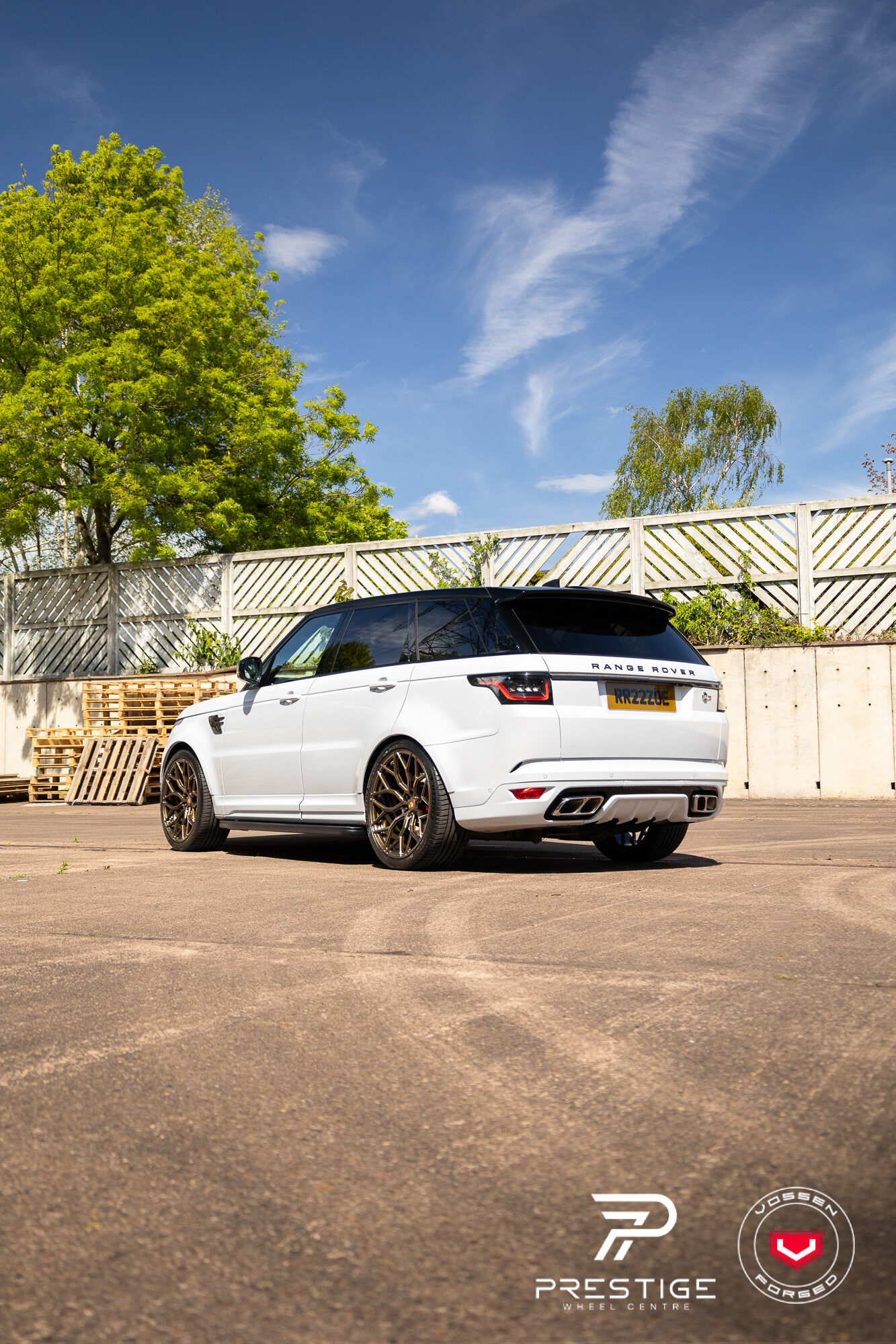 Range Rover Style 17 RANGE ROVER SVR - SERIES 17: S17-01 - Vossen Wheels