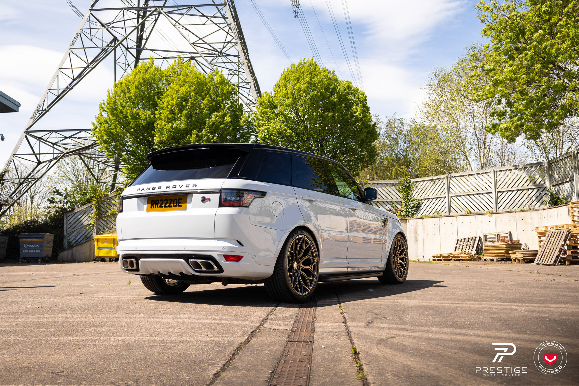 Range Rover Style 17 RANGE ROVER SVR - SERIES 17: S17-01 - Vossen Wheels