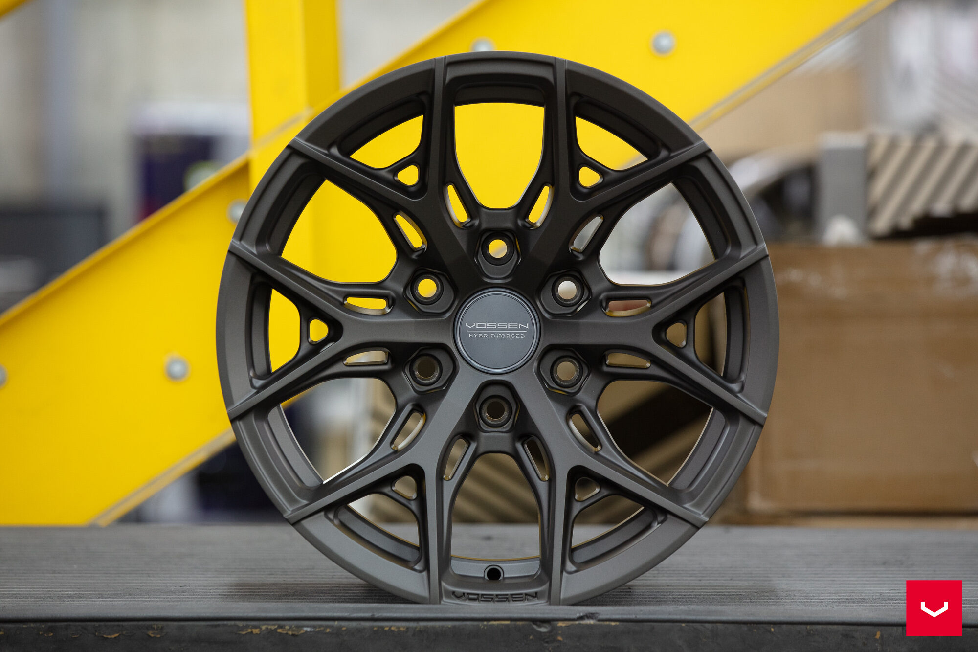 HYBRID FORGED SERIES: HF6-4 - Vossen Wheels