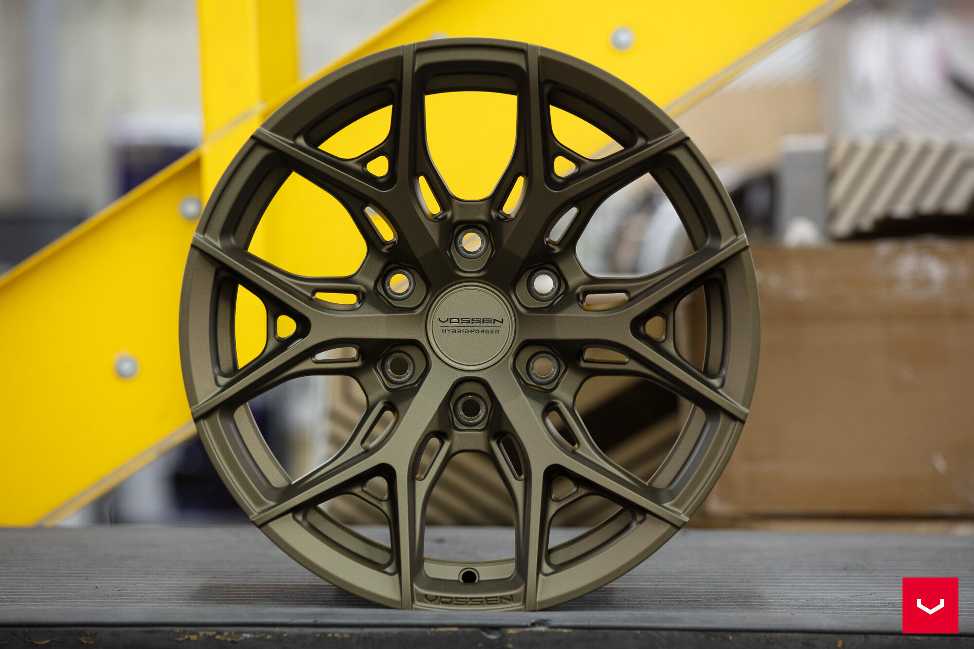 HYBRID FORGED SERIES: HF6-4 - Vossen Wheels