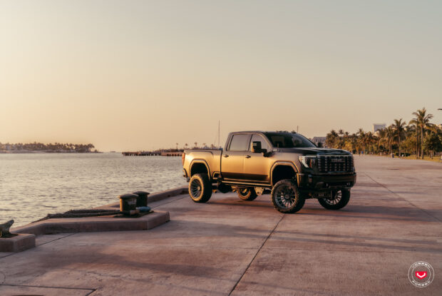 GMC Sierra - Vossen VFX-01