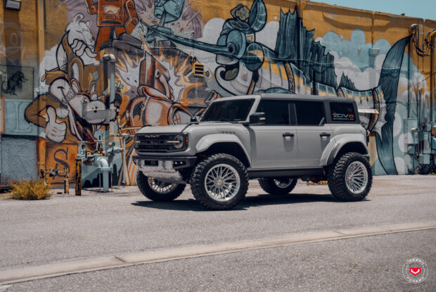 Ford Bronco - Vossen VFX-04