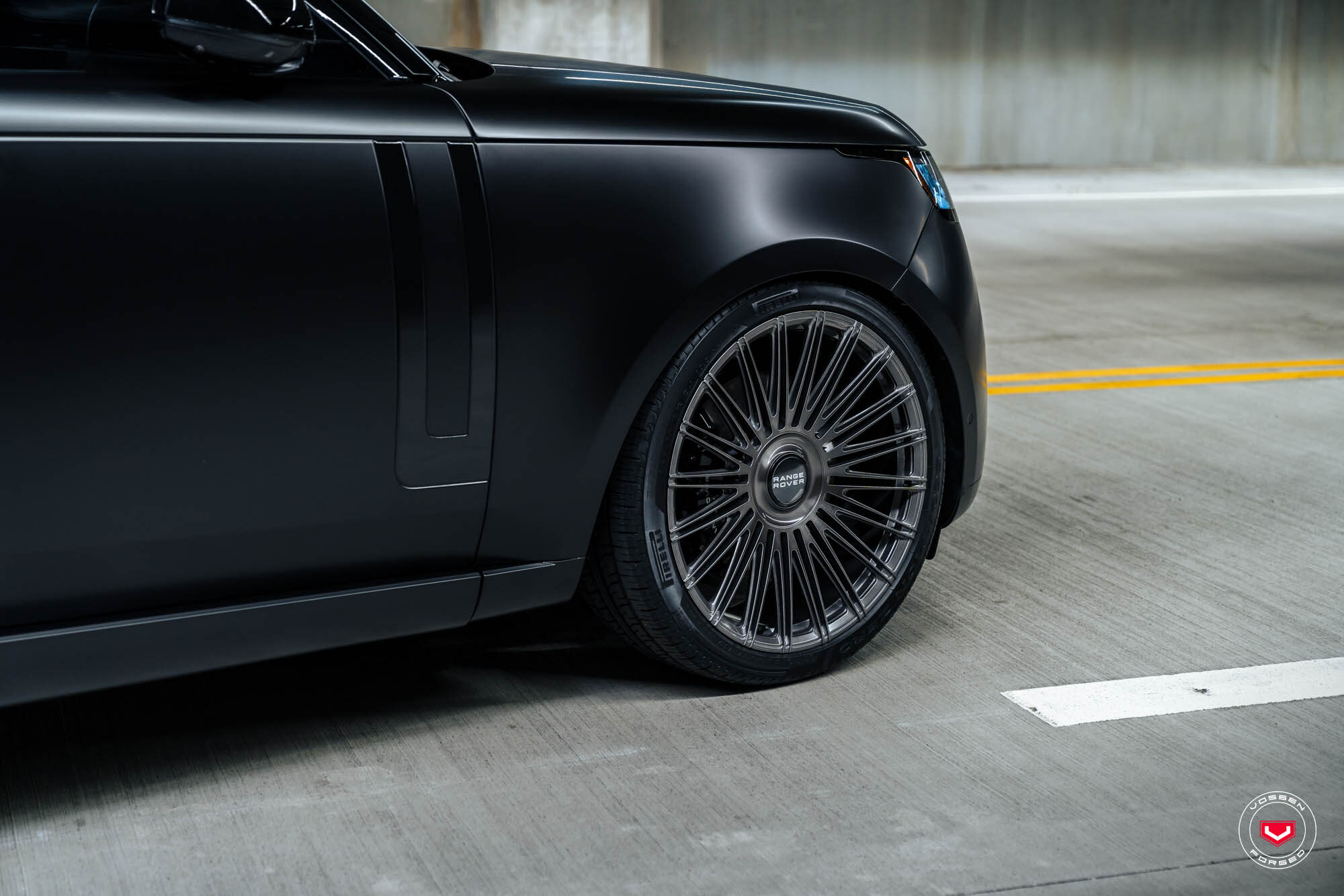 Range Rover Style 17 Land Rover Range Rover - Series 17: S17-14 - Vossen Wheels