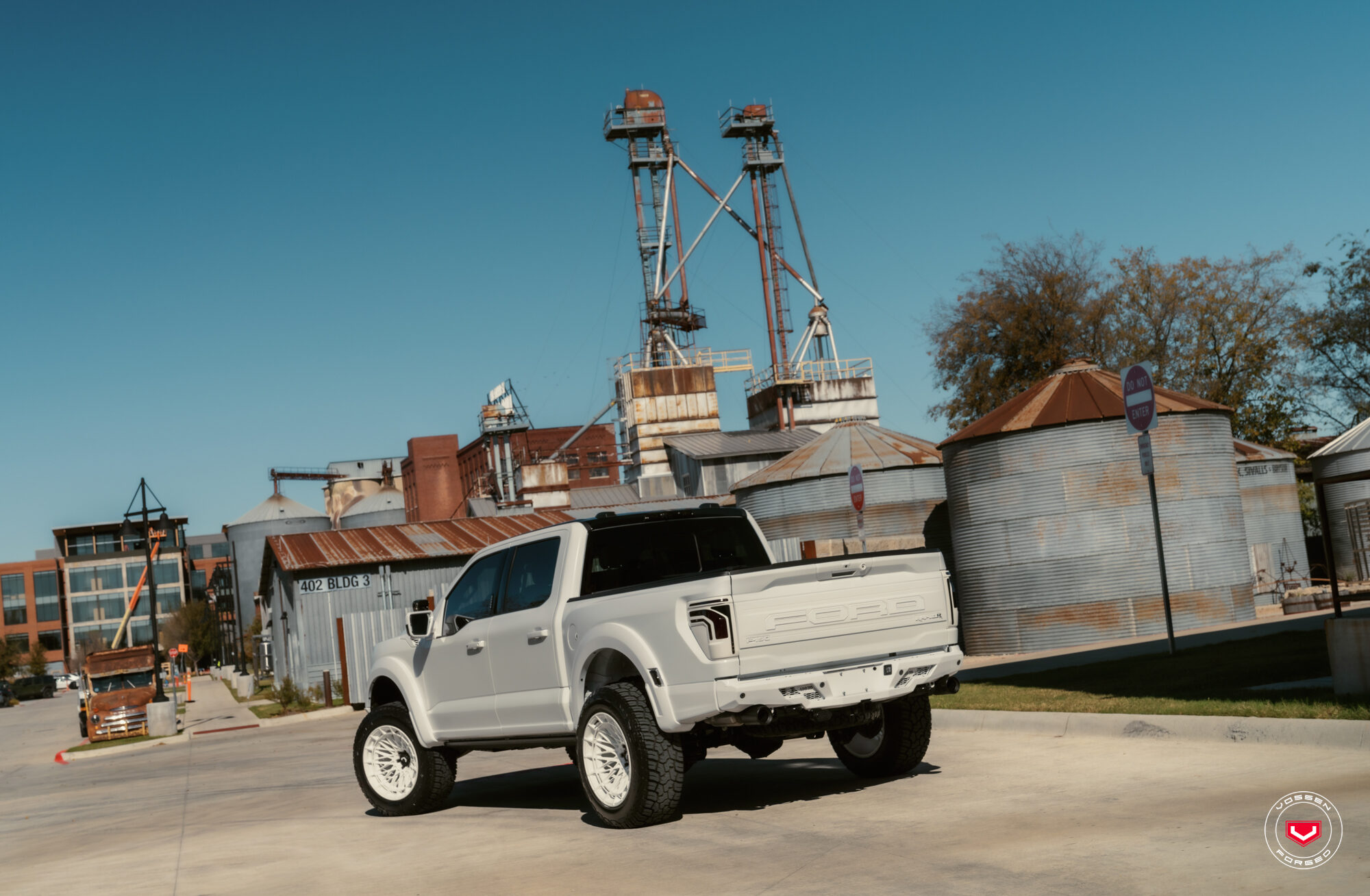 Ford Raptor R - LCX Series: LCX-03 - Vossen Wheels