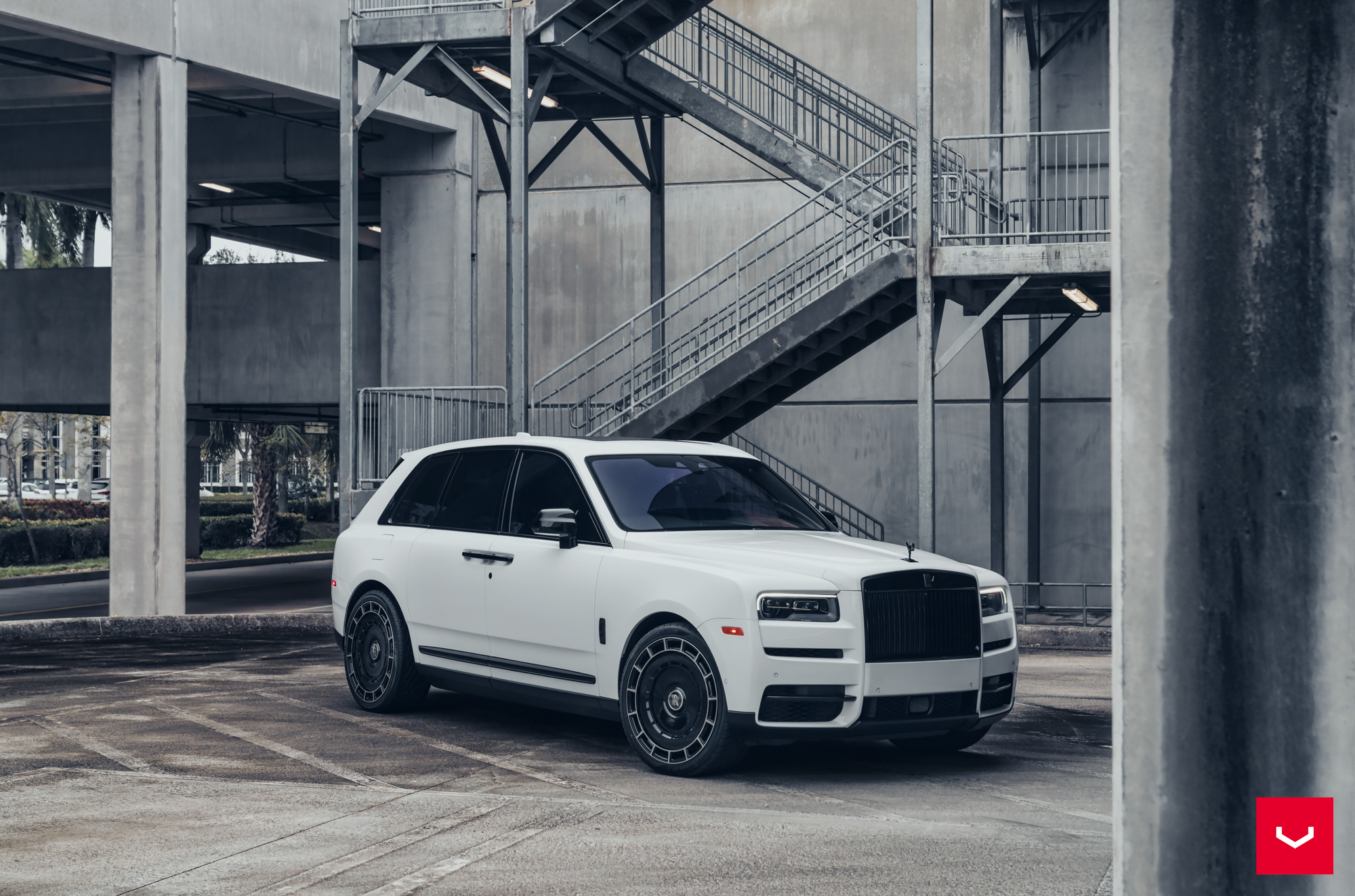 Rolls Royce Cullinan - Hybrid Forged Series: HF-9 - Vossen Wheels