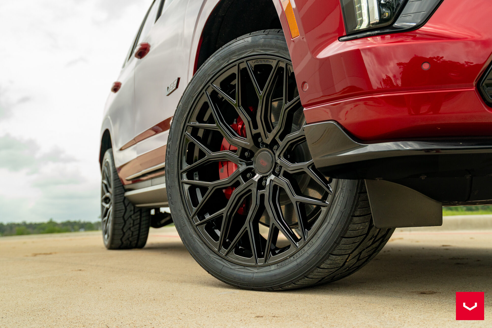 Cadillac Escalade V - Hybrid Forged Series: HF6-3 - Vossen Wheels
