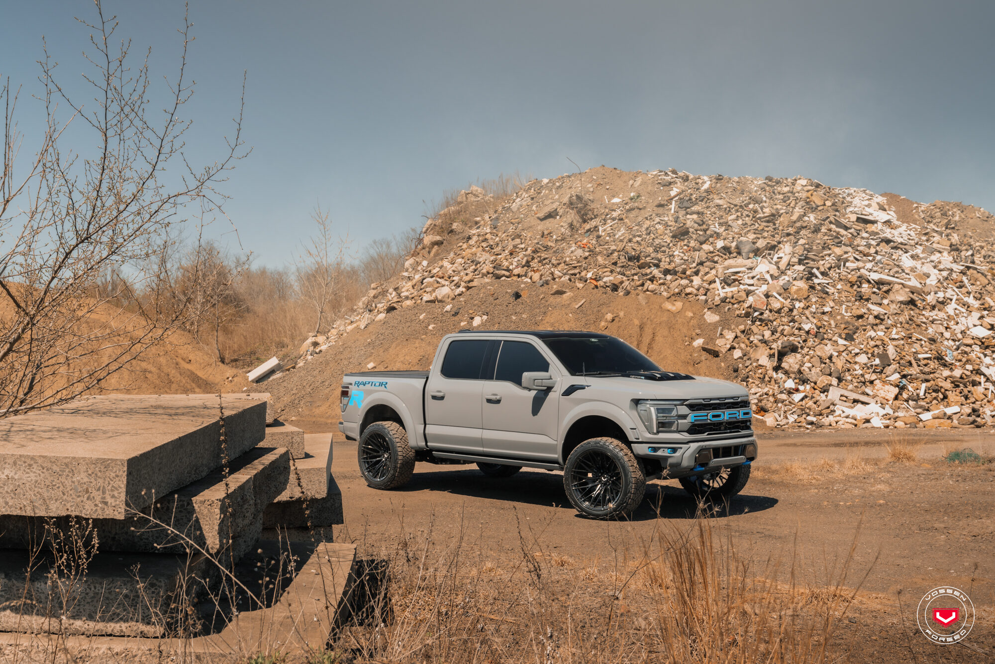 Ford F-150 Raptor R - VFX Series: VFX-04 - Vossen Wheels