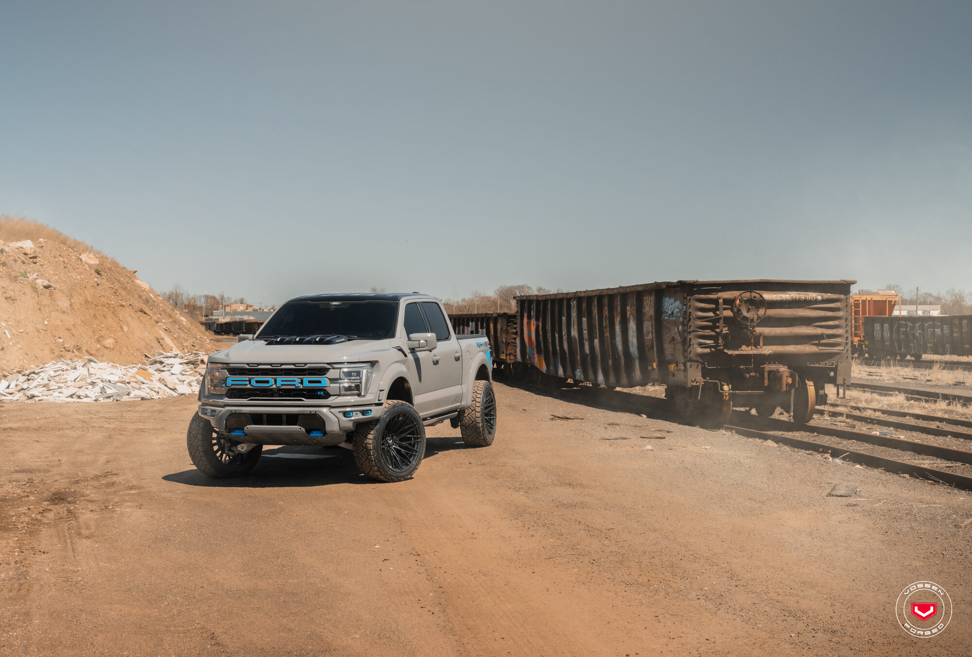 Ford F-150 Raptor R - VFX Series: VFX-04 - Vossen Wheels