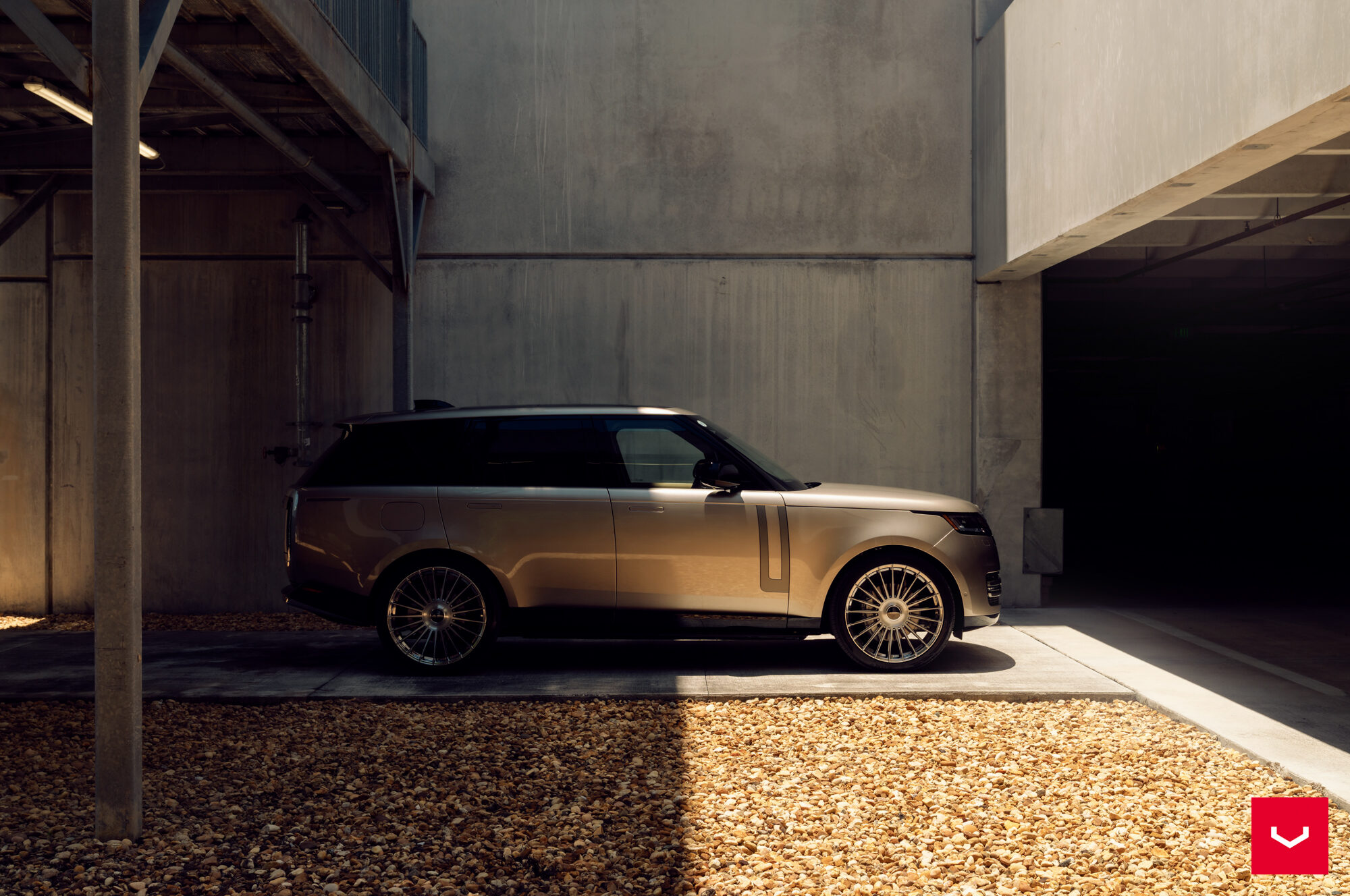 Land Rover Range Rover - Hybrid Forged Series: HF-8 - Vossen Wheels