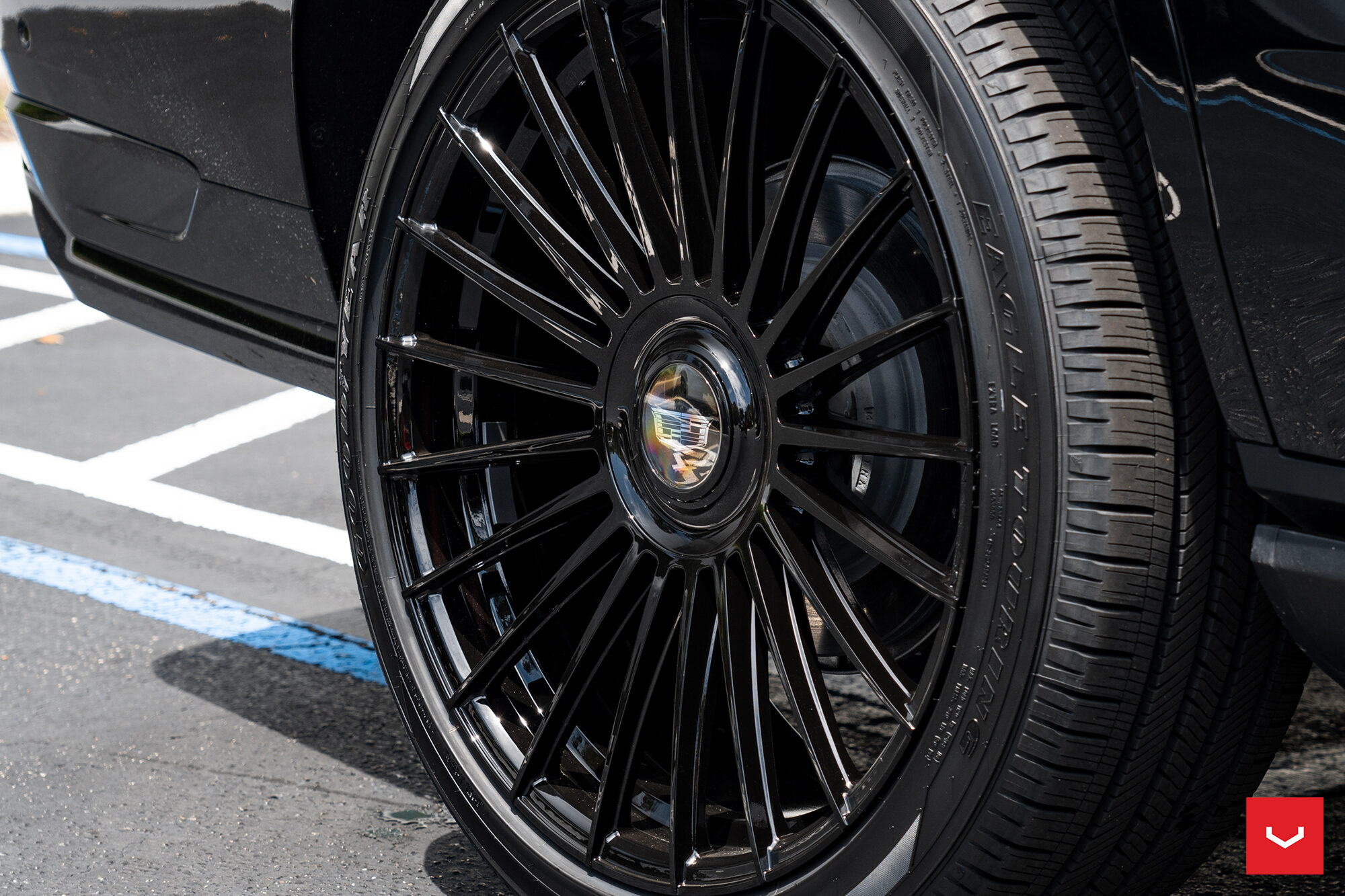 Cadillac Escalade V - Hybrid Forged Series: HF-8 - Vossen Wheels