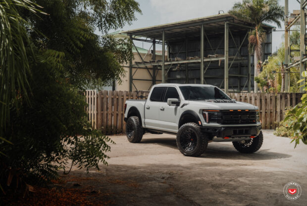 Ford F-150 Raptor R – LCX Series: LCX-03