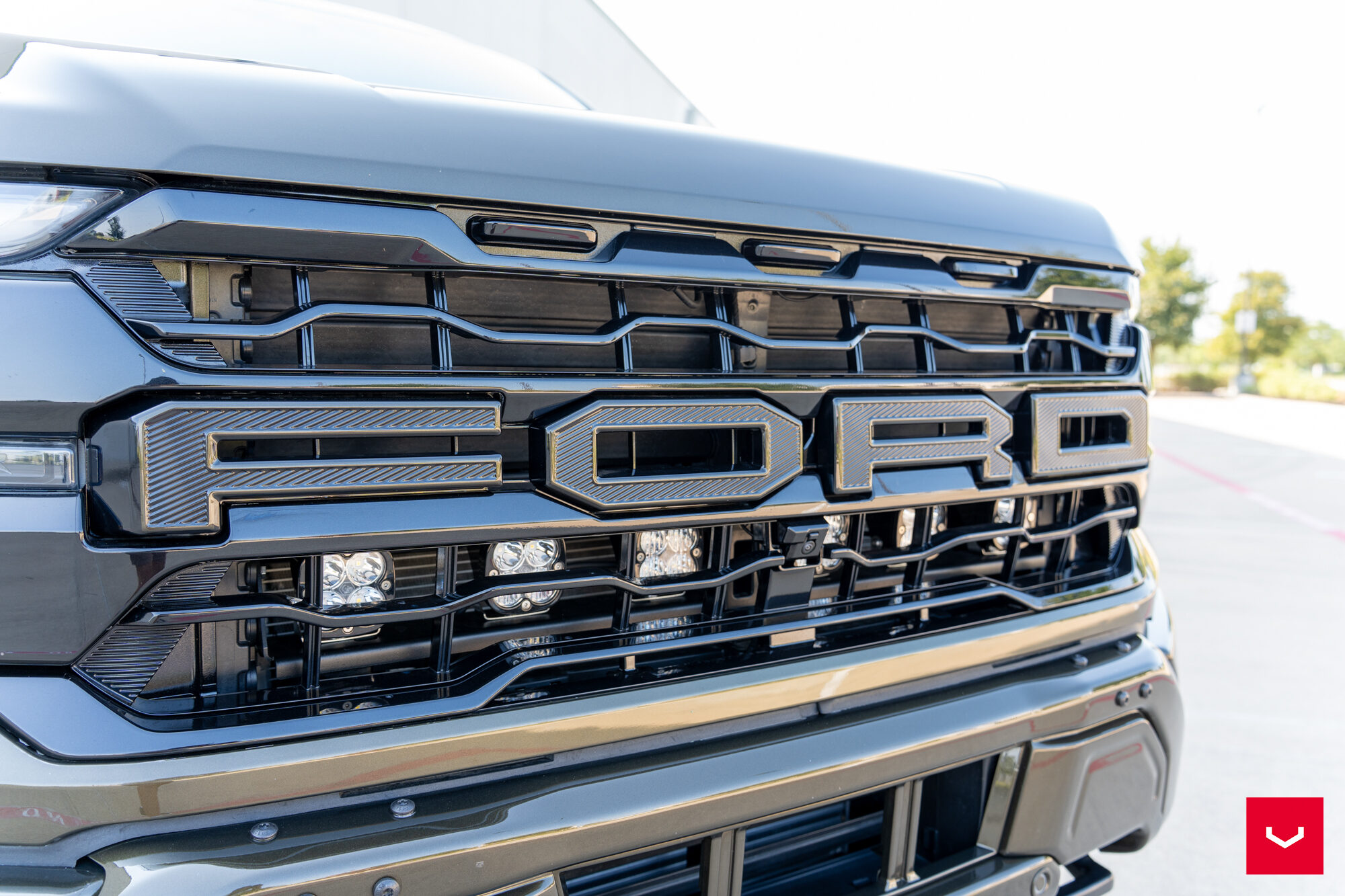 Ford F-150 Raptor - Hybrid Forged 6-Lug Series: HF6-4 - Vossen Wheels