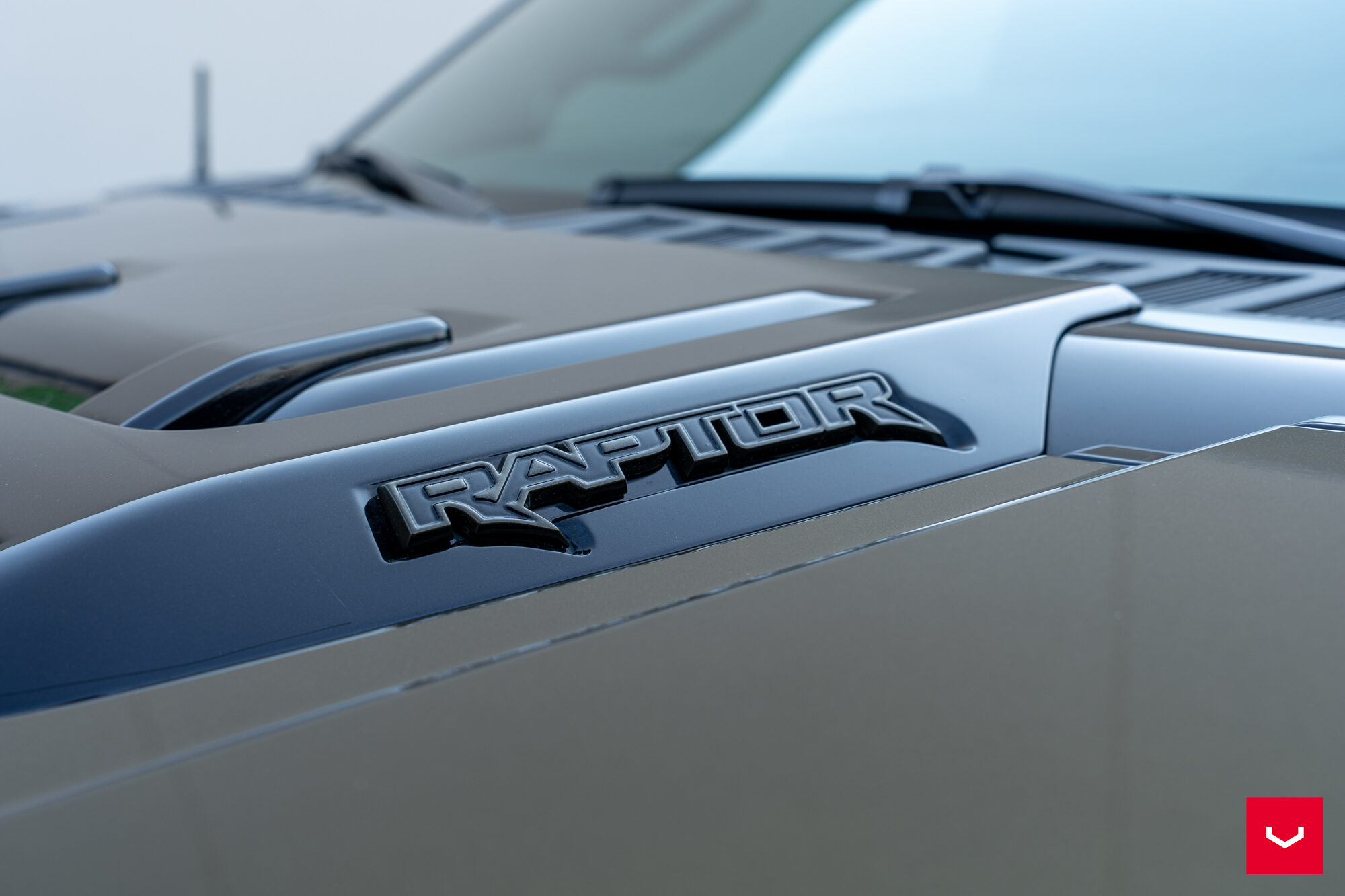 Ford F-150 Raptor - Hybrid Forged 6-Lug Series: HF6-4 - Vossen Wheels