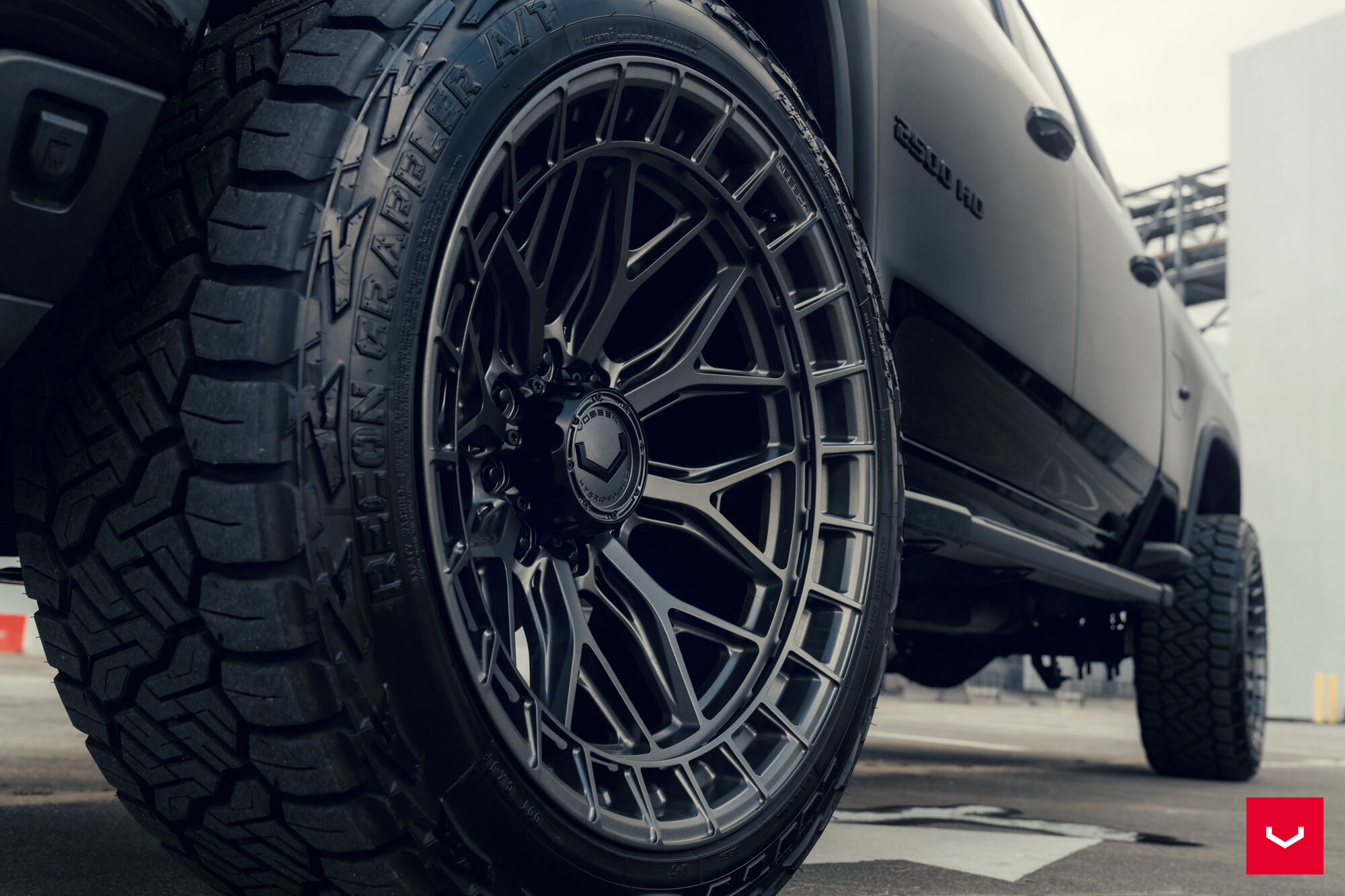 Chevy Silverado Z71 2500HD - HFX Series: HFX-1 (8-Lug) - Vossen Wheels