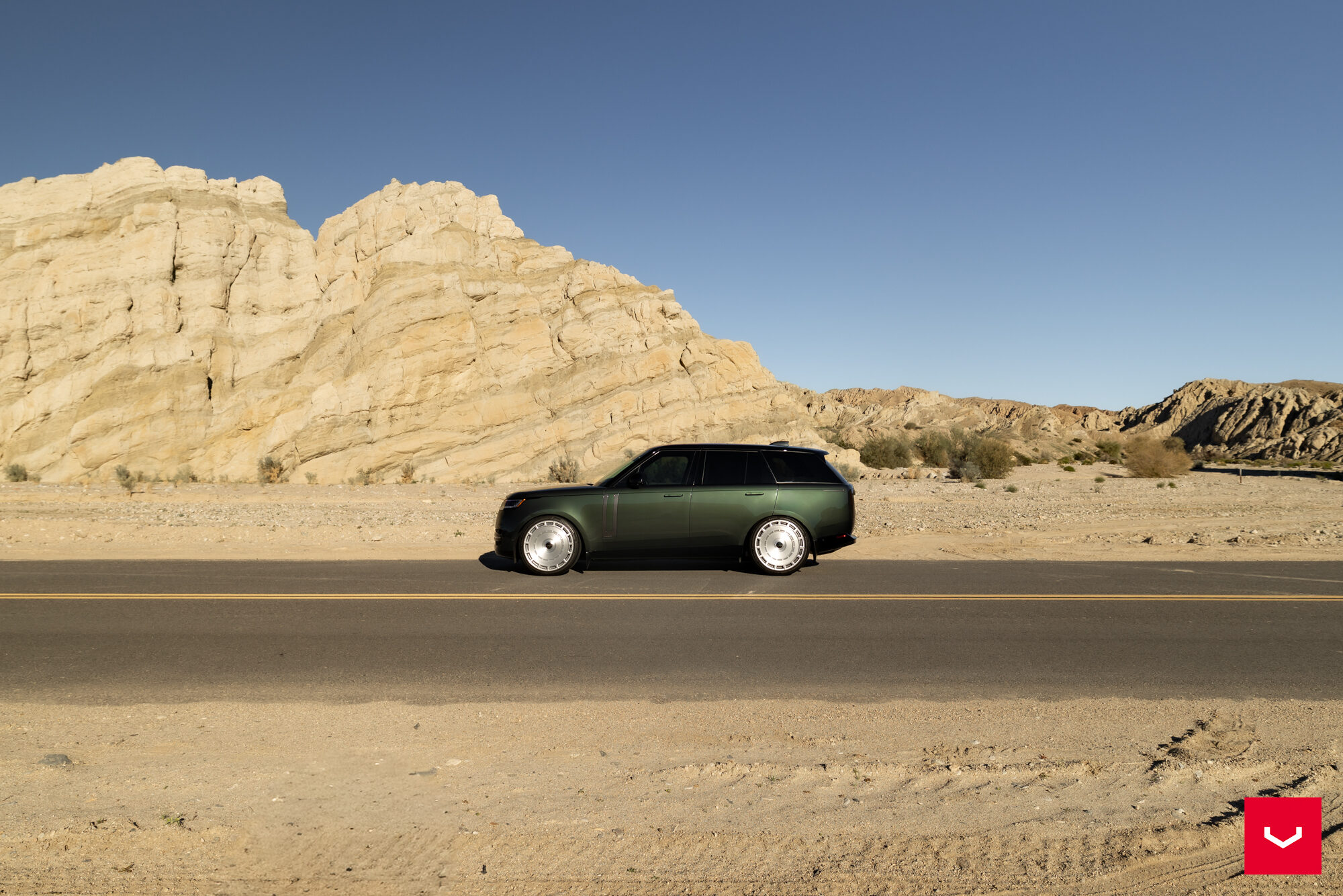 Land Rover Range Rover - Hybrid Forged Series: HF-9 - Vossen Wheels