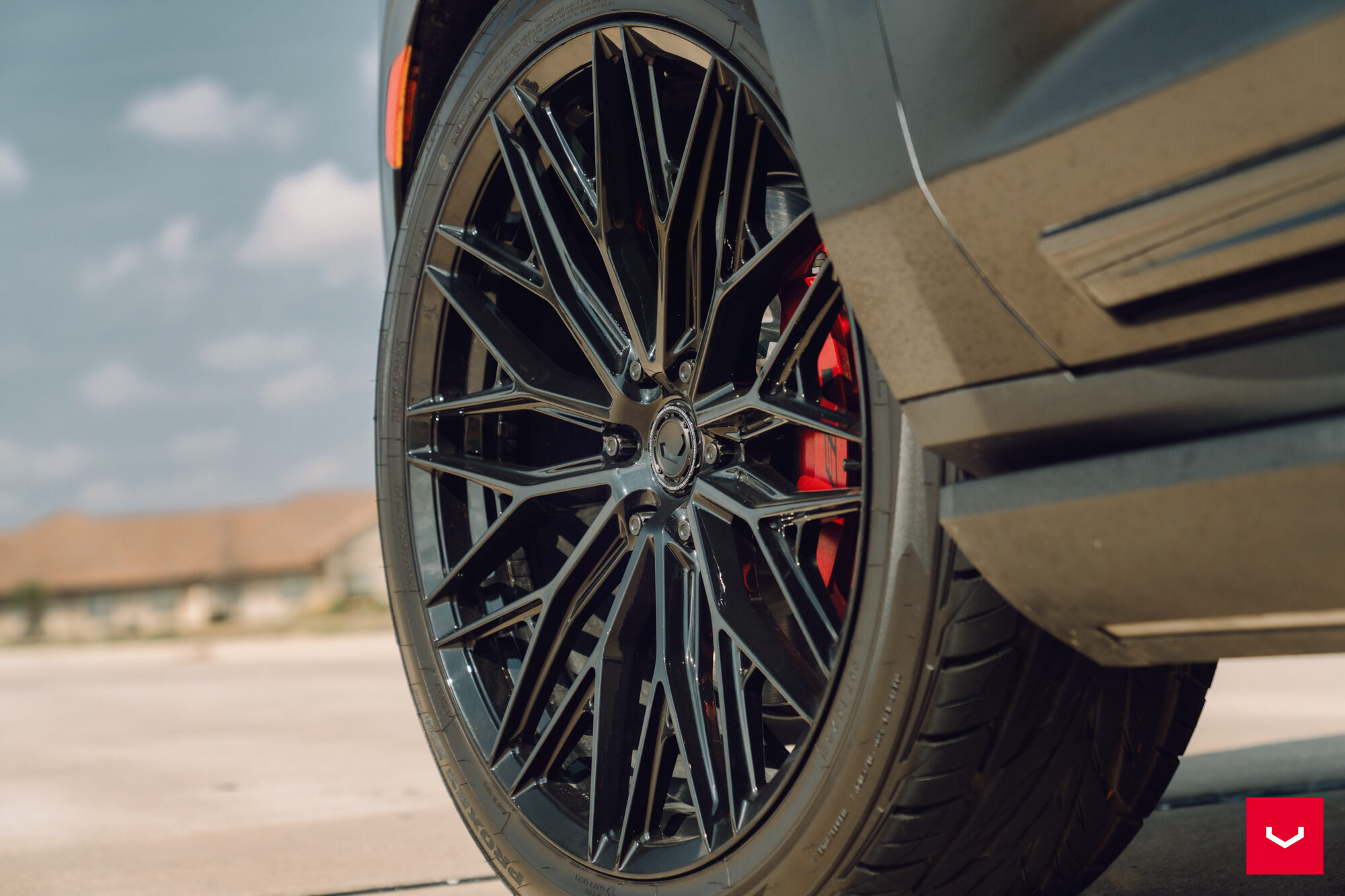Cadillac Escalade V - HFX Series: HFX-6 (6-Lug) - Vossen Wheels