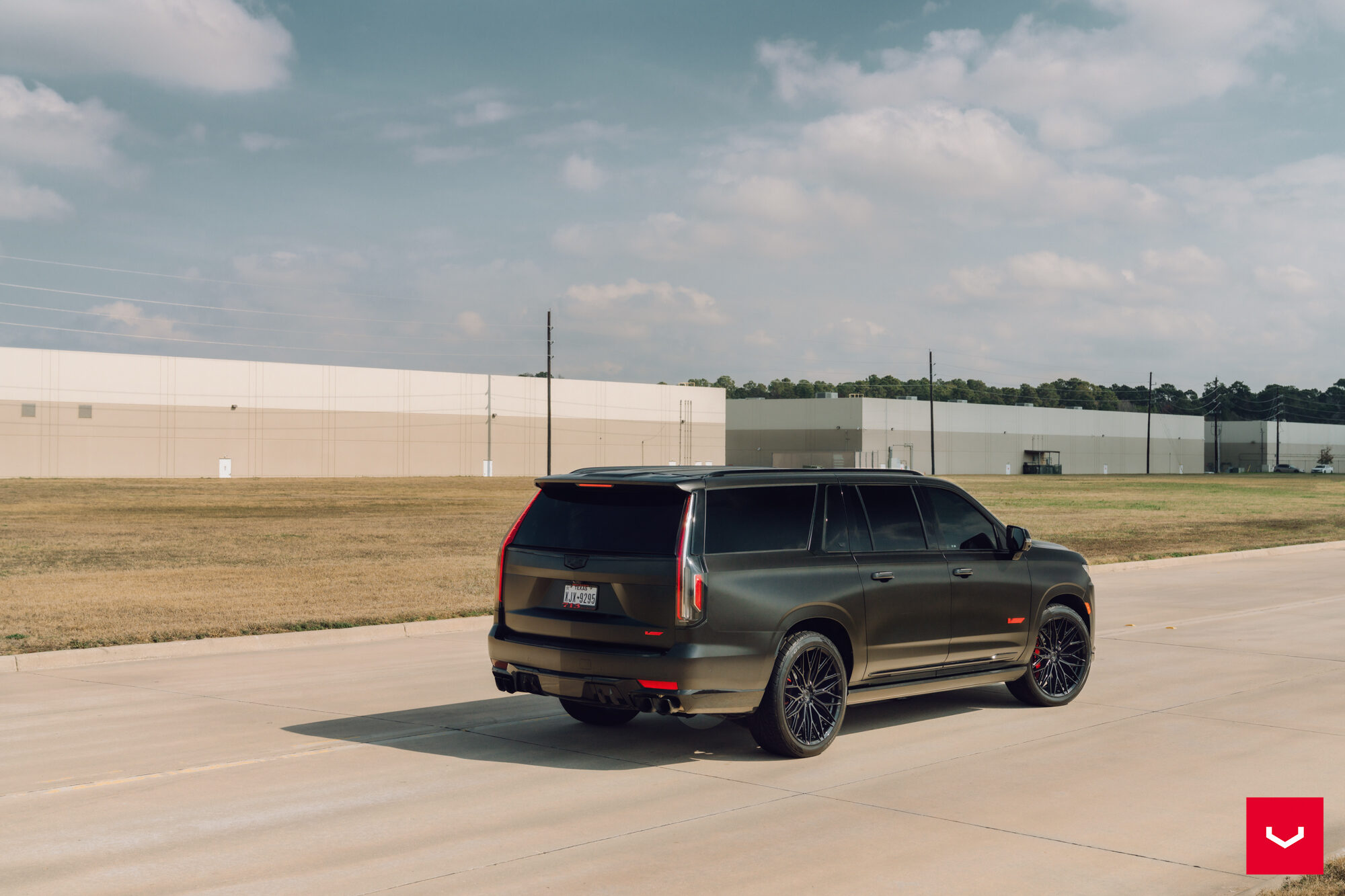 Cadillac Escalade V - HFX Series: HFX-6 (6-Lug) - Vossen Wheels