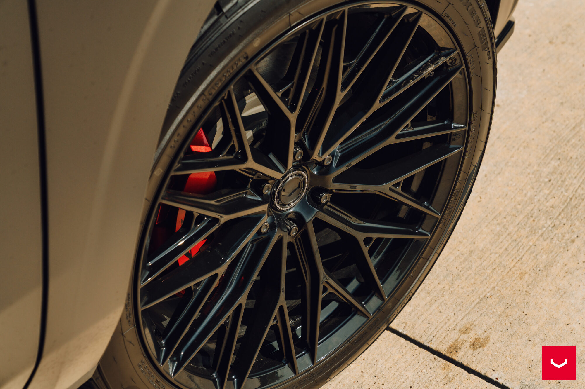 Cadillac Escalade V - HFX Series: HFX-6 (6-Lug) - Vossen Wheels