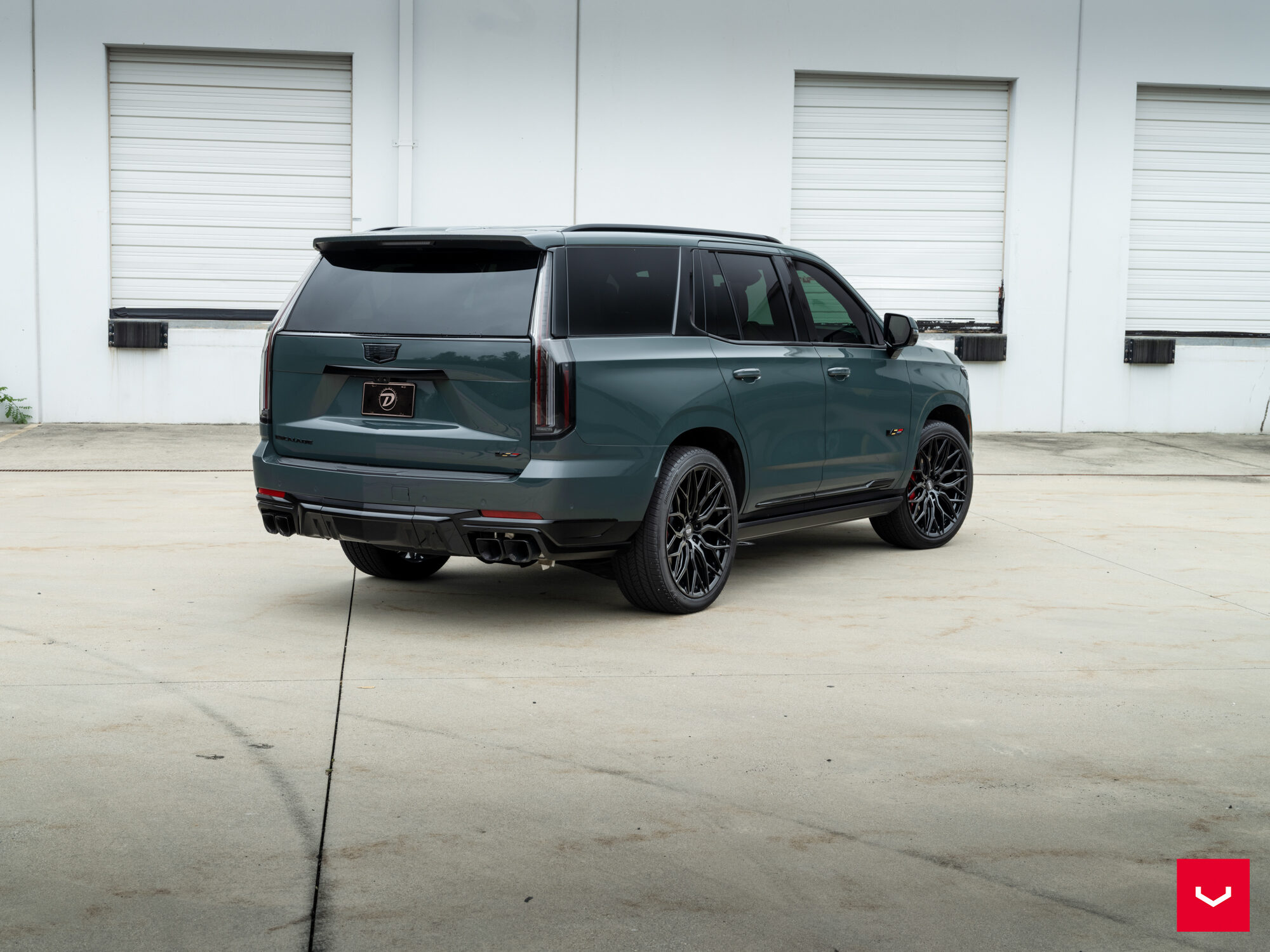 Cadillac Escalade V - Hybrid Forged Series: HF6-3 - Vossen Wheels