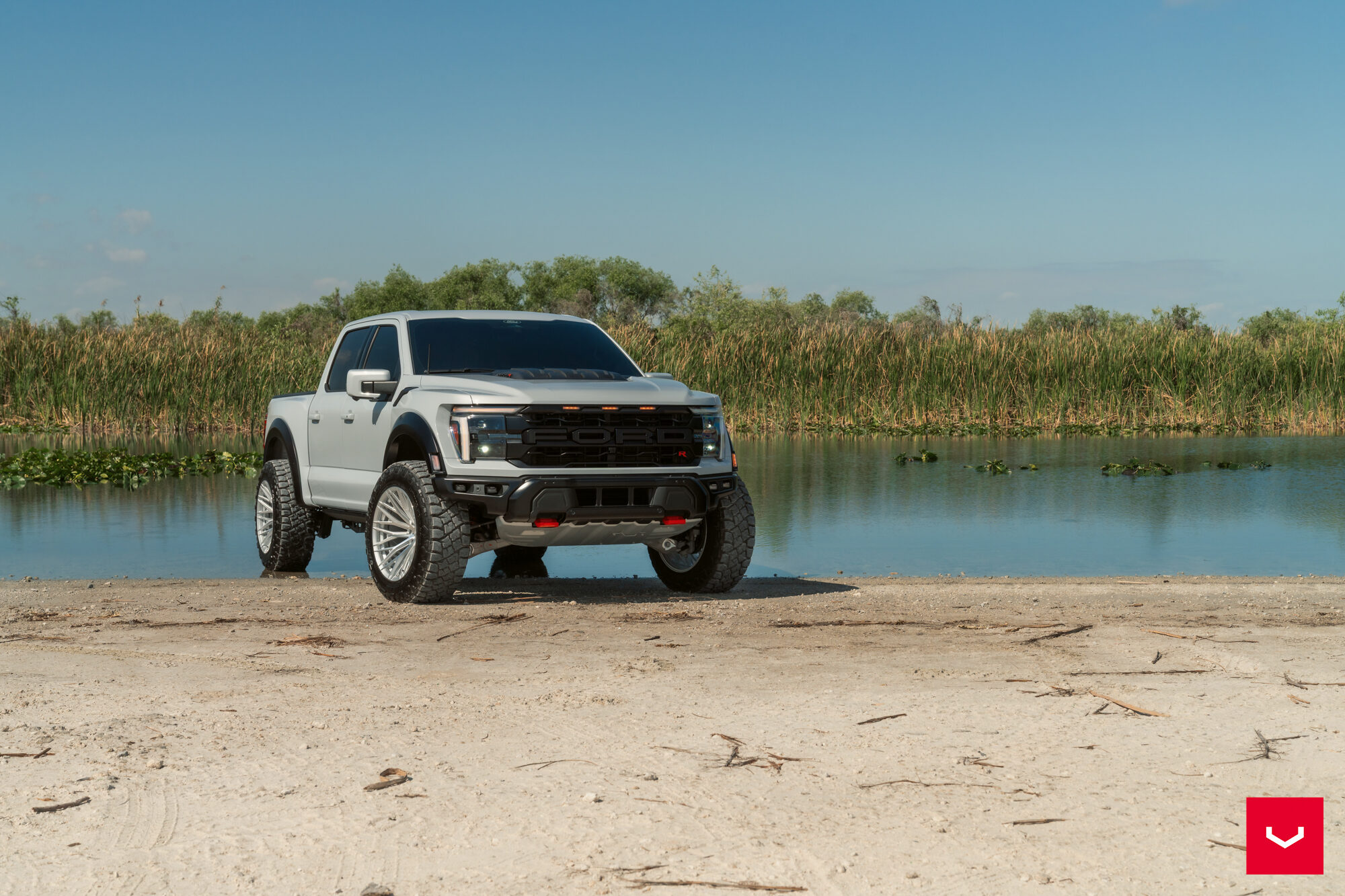 Ford F-150 Raptor R - HFX Series: HFX-6 (6-Lug) - Vossen Wheels