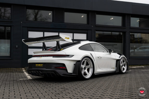 Porsche 992 GT3RS · GEN-01